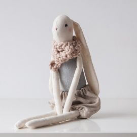 SOFT CUDDLY FILIP BUNNY
